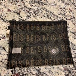 Beis Mesh travel bag